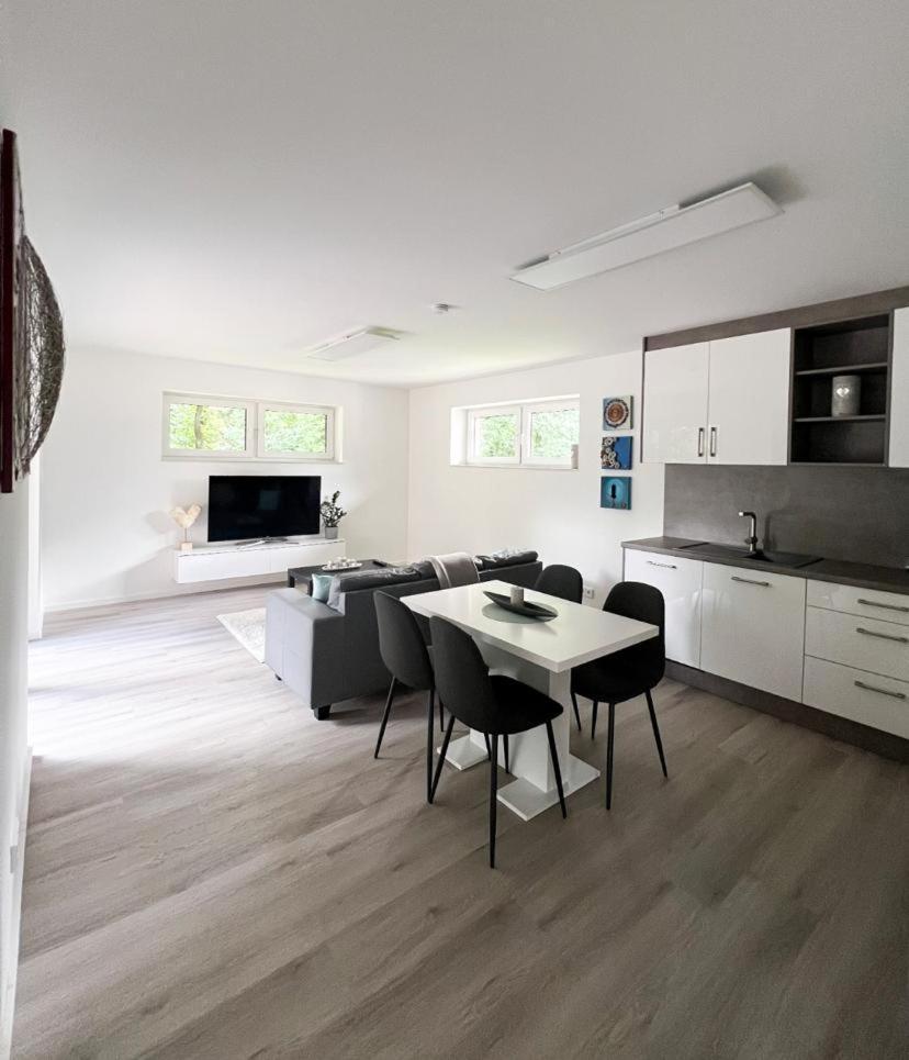Ferienwohnung: Waldblick Hatten ภายนอก รูปภาพ
